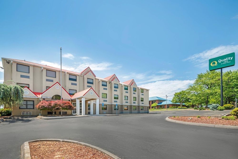 Quality Inn Knoxville West Cedar Bluff 1