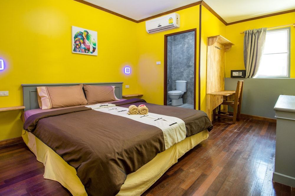 Central Guesthouse 1