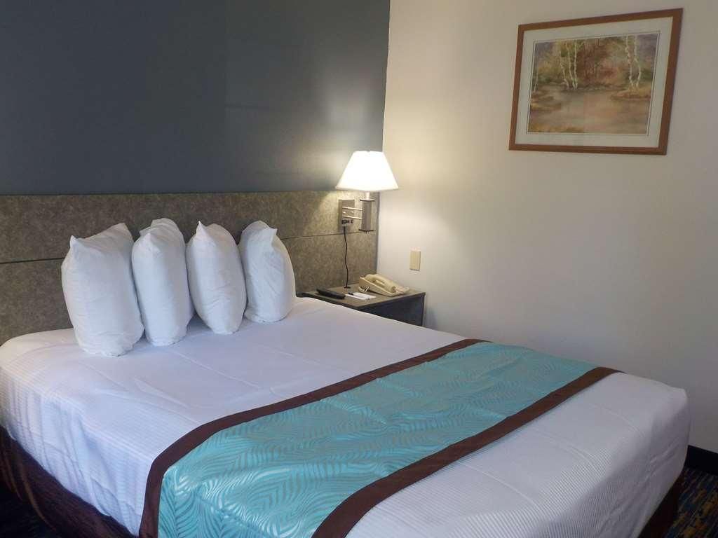 MJ INN and SUITES 2
