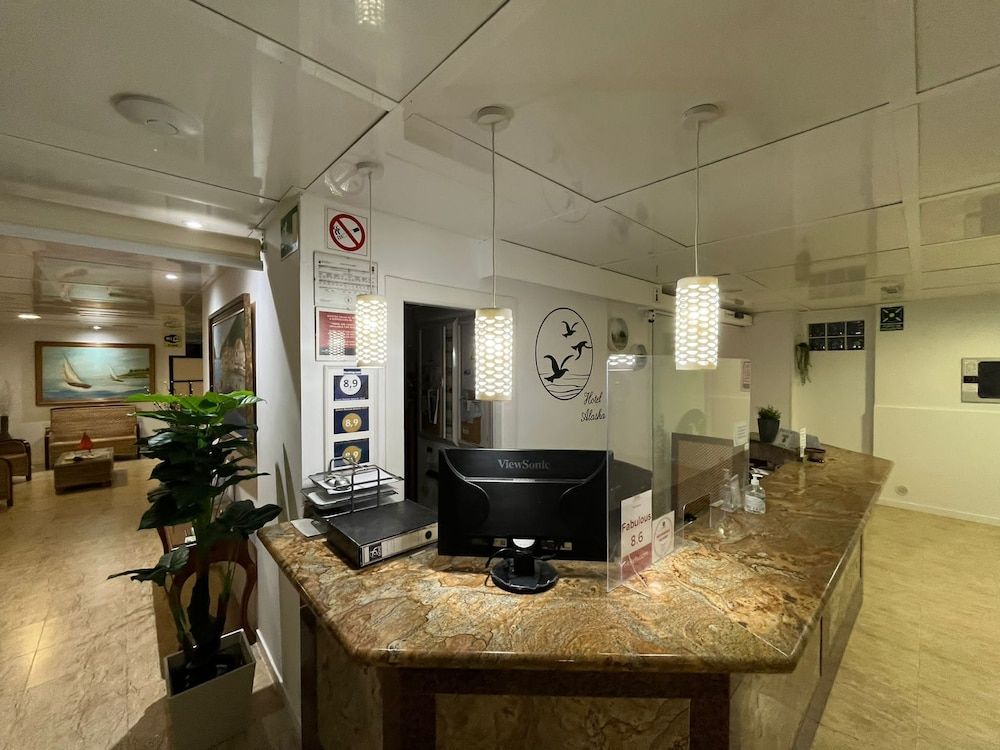 Hotel Alaska 2
