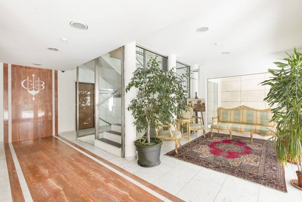 Prestige Apartments by Quokka 360 - Spacious Flats with Private Terraces 2