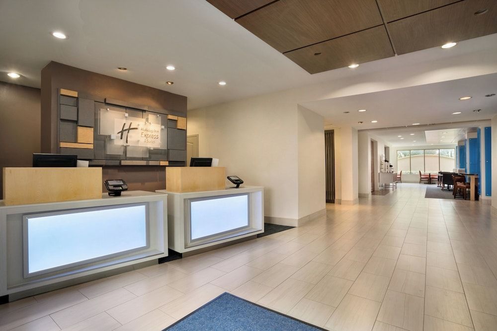 Holiday Inn Express & Suites DALLAS NE - ALLEN by IHG 1