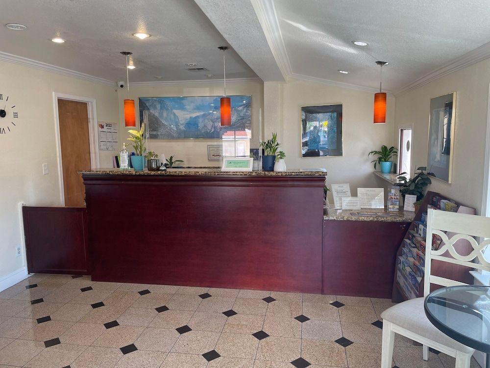 Holiday Motel Oakdale 2