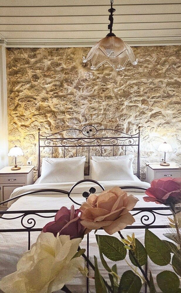 Arhontiko Arhanes Suites 2