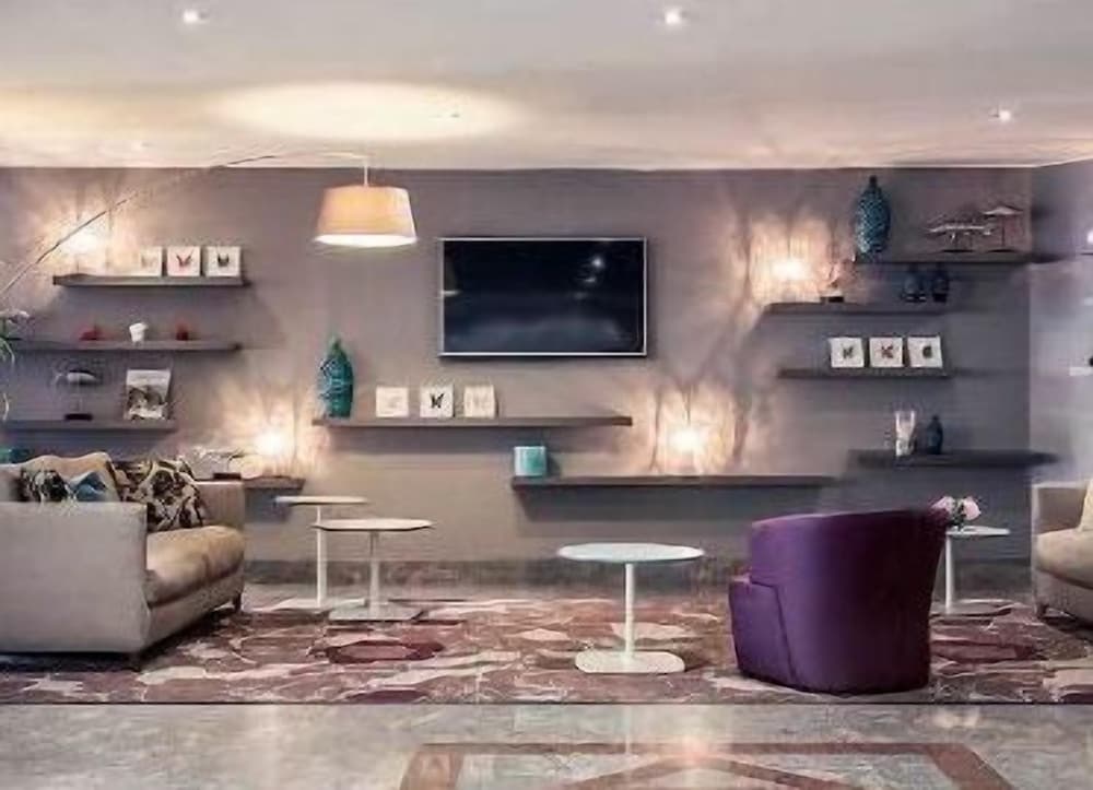 Hôtel Mercure Marseille Centre Vieux-Port 1
