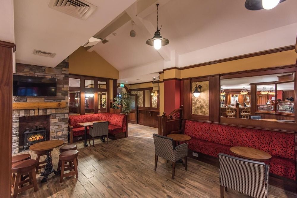 Dunsilly Hotel 2