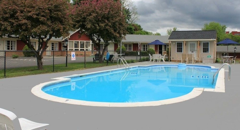 Berkshire Inn 1