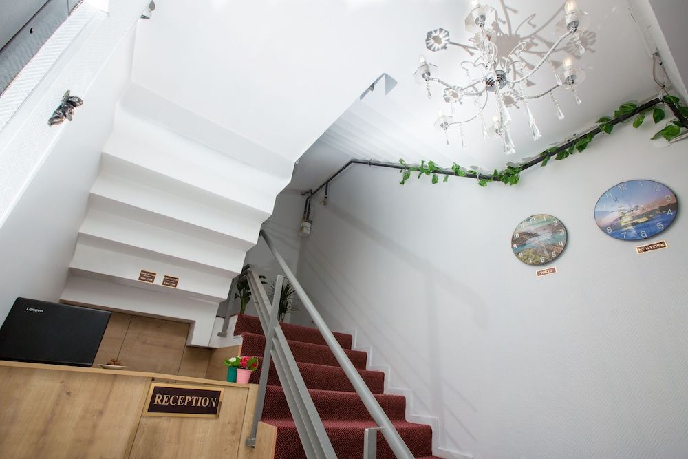 Golden Street Hotel 2