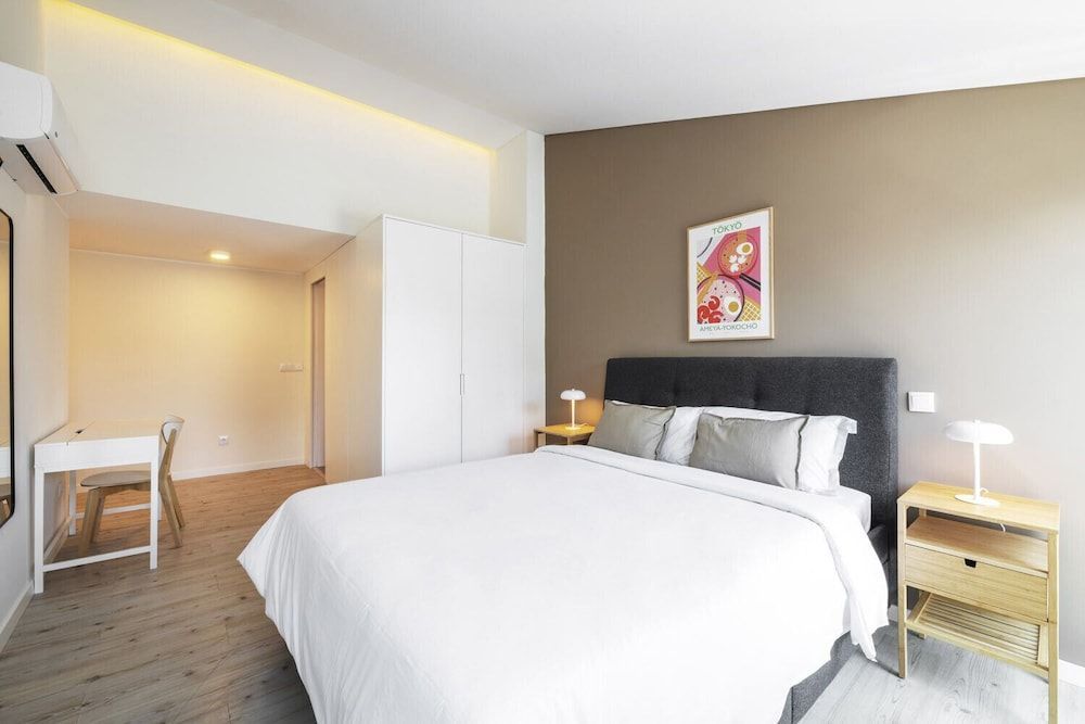 Lisbon Oriente Suites by Olala Homes 2