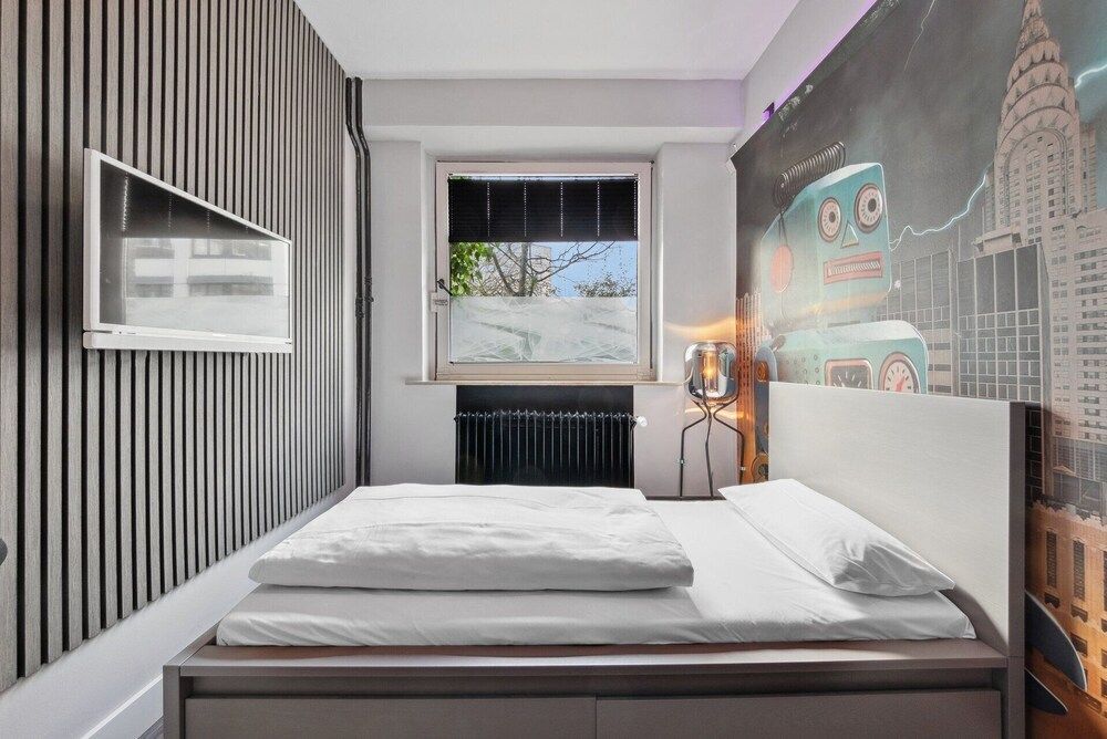 The Room 44 1