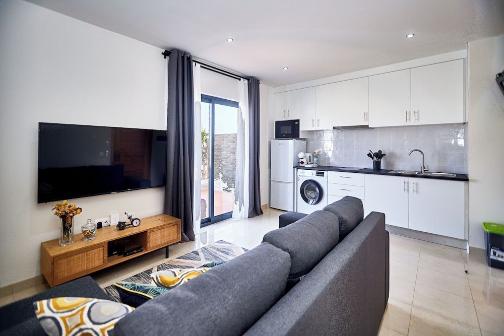 Cam's Suites 1