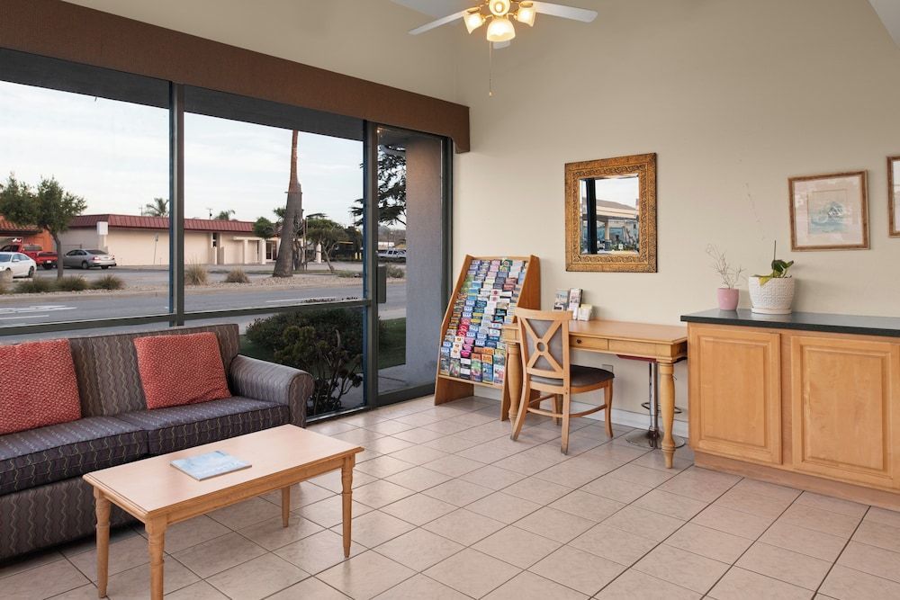 Sand Dollar Inn 2