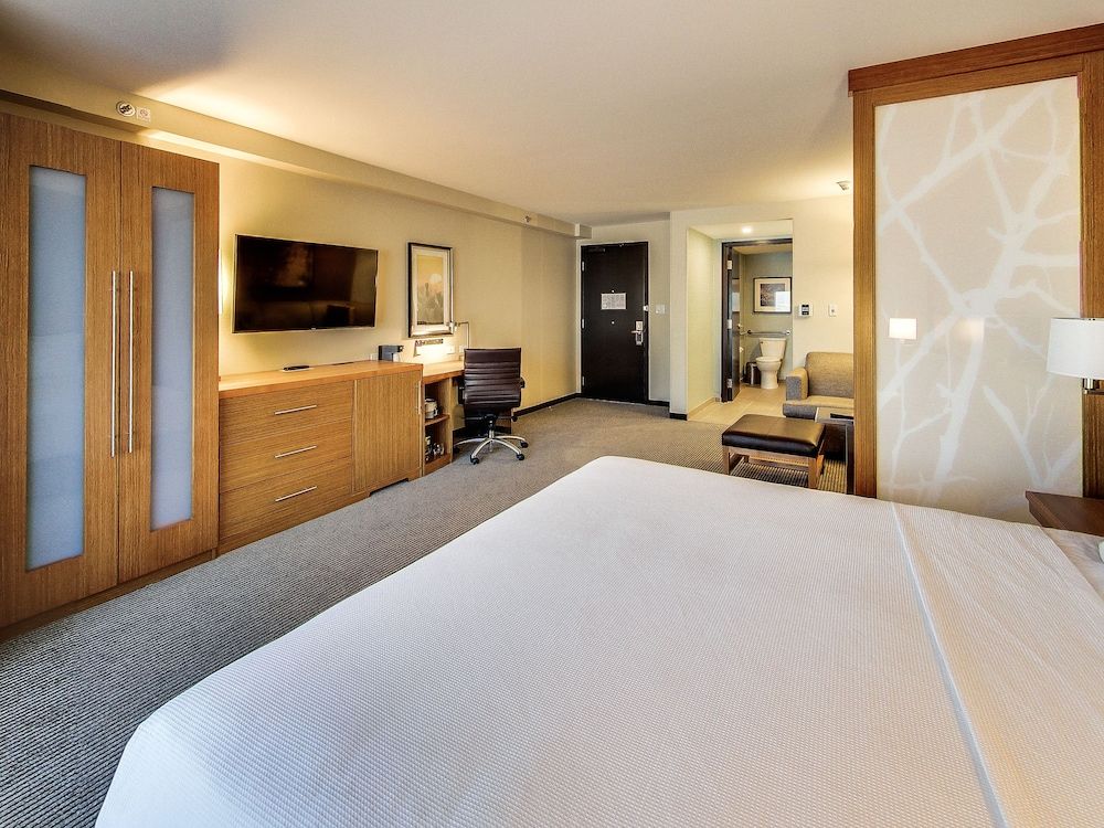 Hyatt Place Edmonton West 2