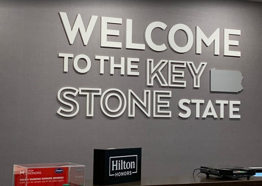 Hampton Inn & Suites Pittsburgh New Stanton 2