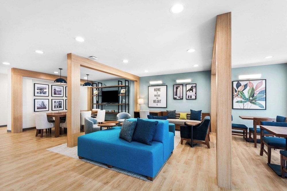 Everhome Suites Lexington - Horse Park 2