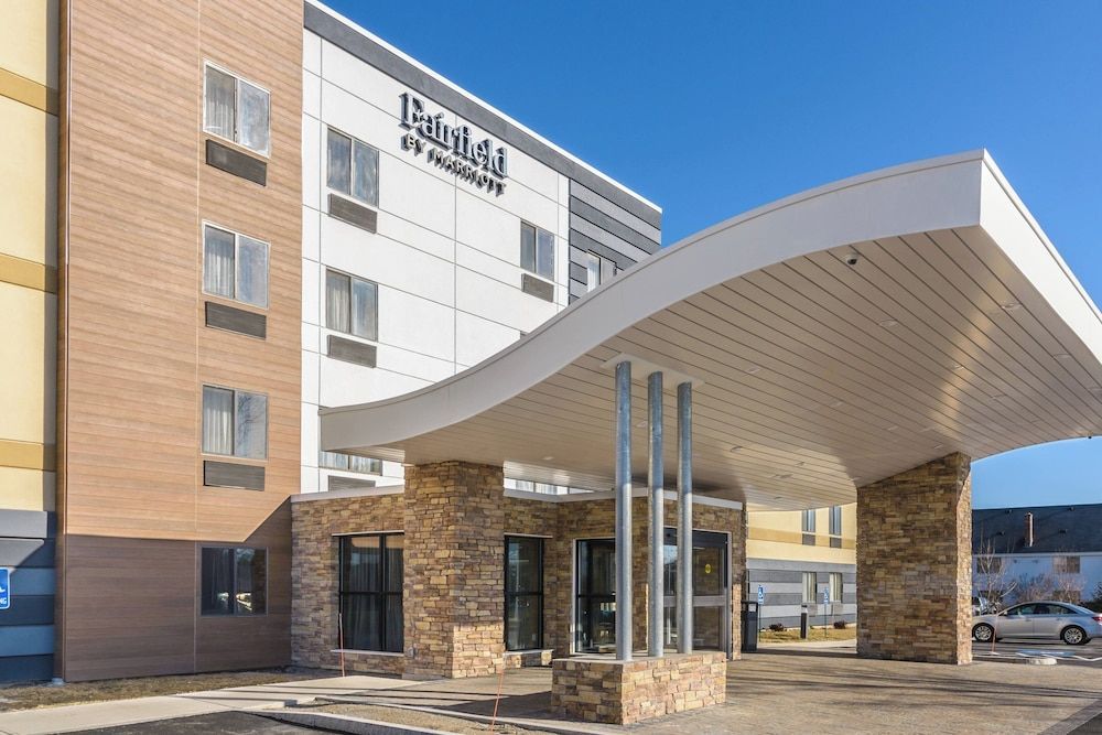 Fairfield Inn Manchester - Boston Regional Airport 1