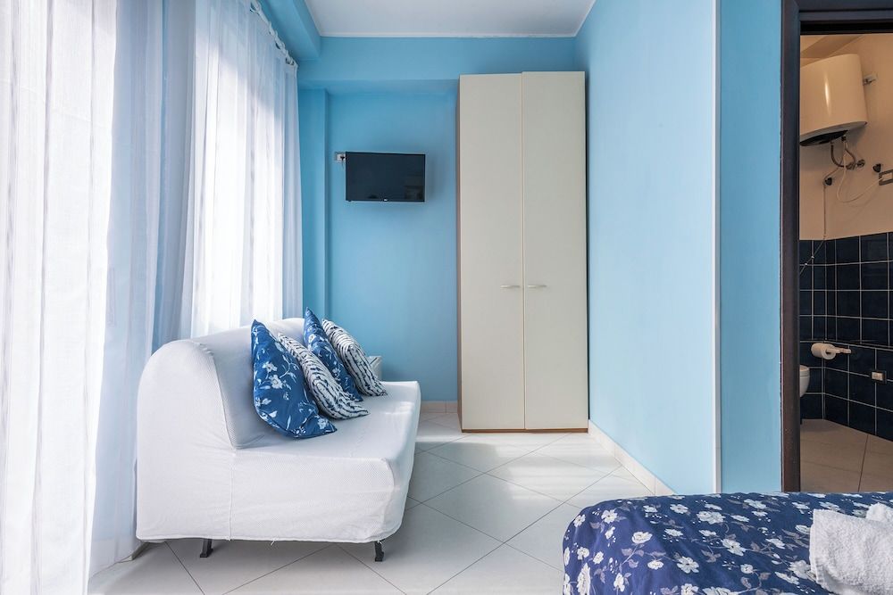 Thanit Rooms 2