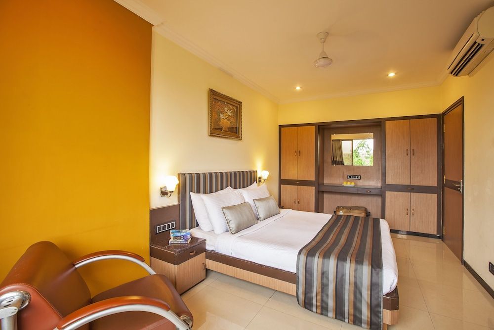 Sterling Lonavala 2