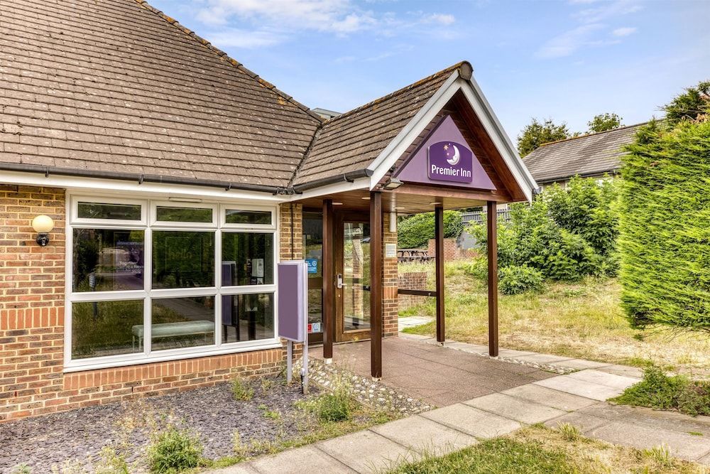 Premier Inn Portsmouth North Harbour 1