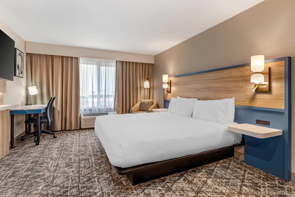 Country Inn & Suites by Radisson, Modesto-Salida 1