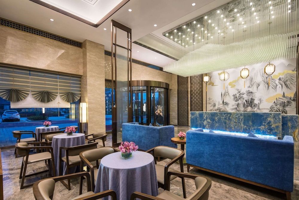 Ramada Encore by Wyndham Wuhan Caidian 2