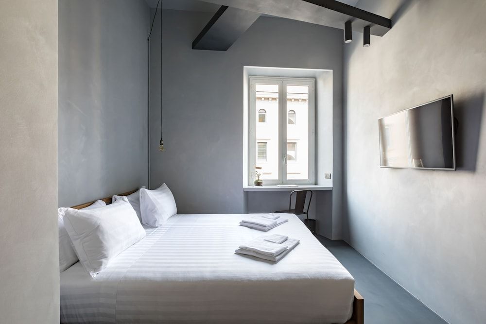 Pietra - The Italian Stay Collection 1