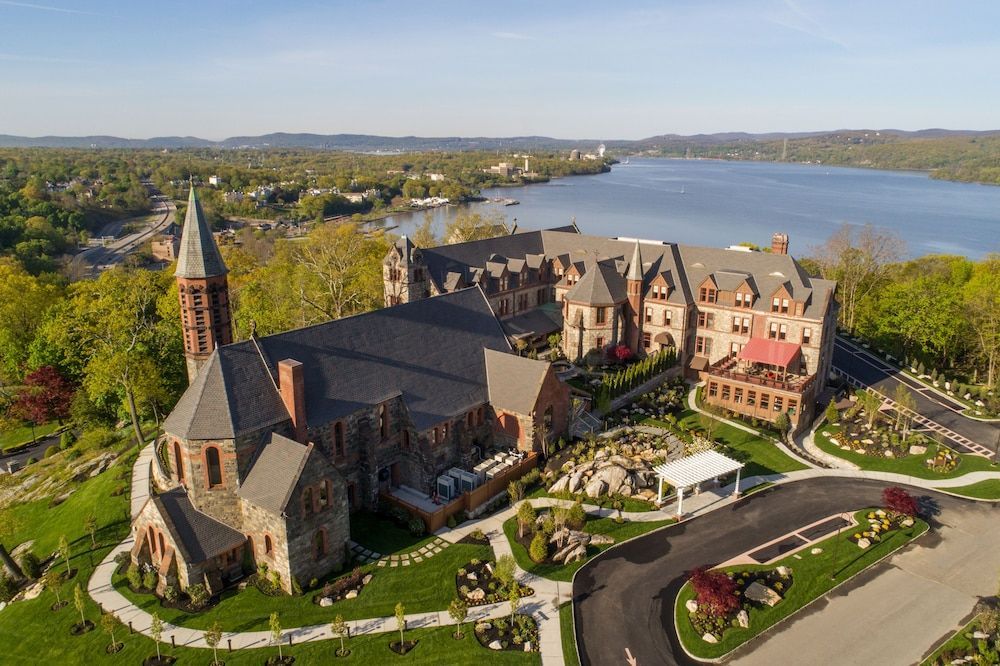 The Abbey Inn & Spa 1