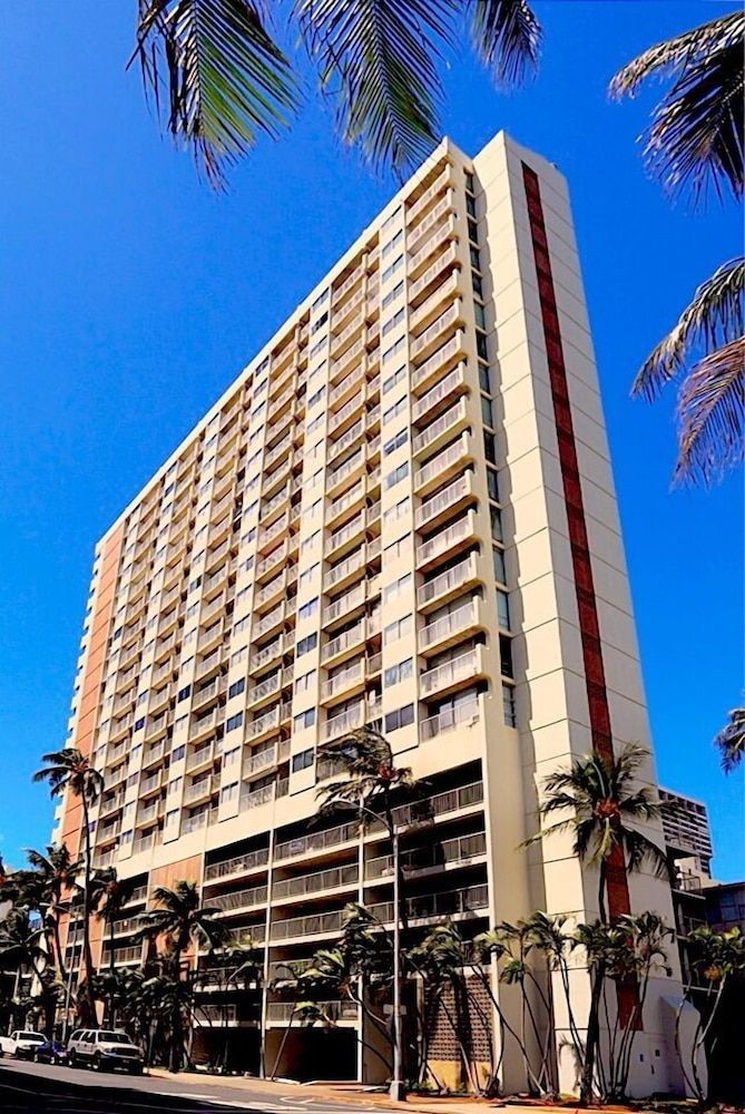 Waikiki Beach Condominiums 1