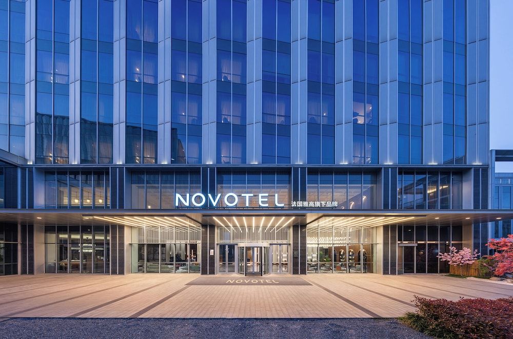 Novotel Shanghai Baoshan Jiusi 1