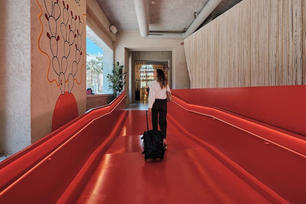 Terreno Barrio Hotel 2