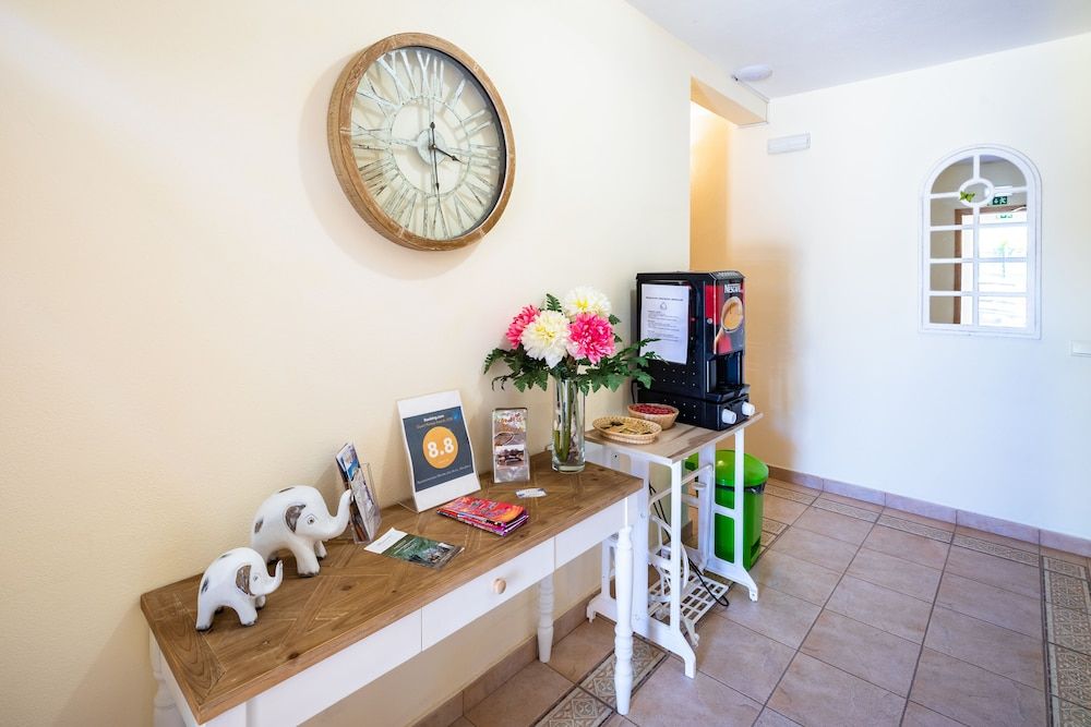Apartamentos Monte dos Avós, Albufeira by AlgarveBlossom 2
