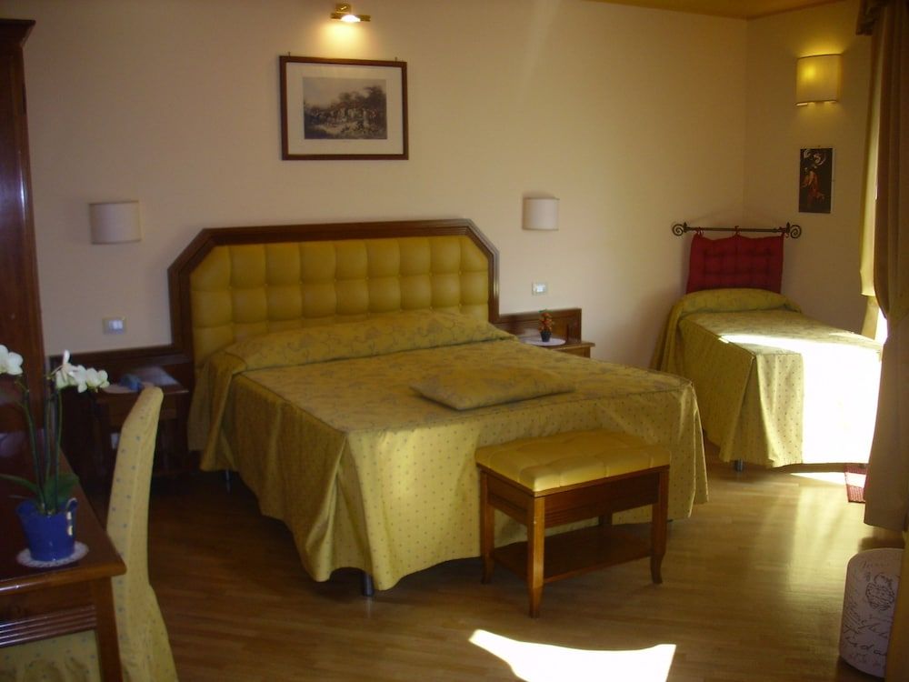 Chiara e Benedetta Villa degli Ulivi 2