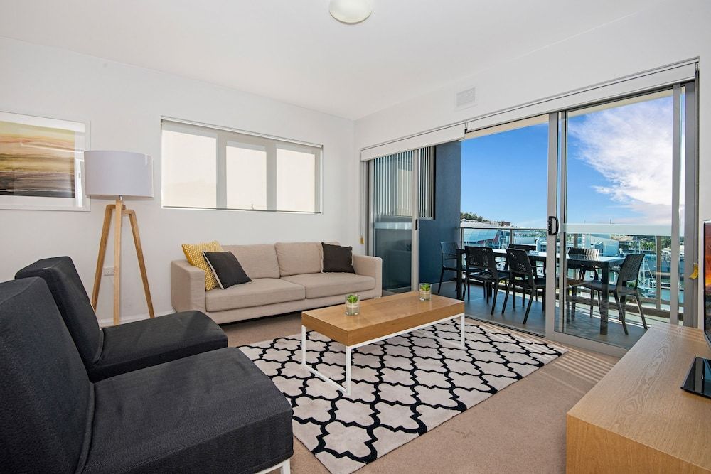 Allure Hotel & Apartments 1