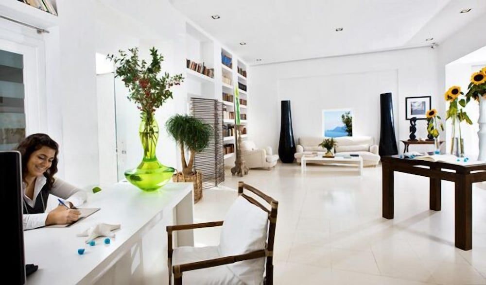 Relais Blu 2