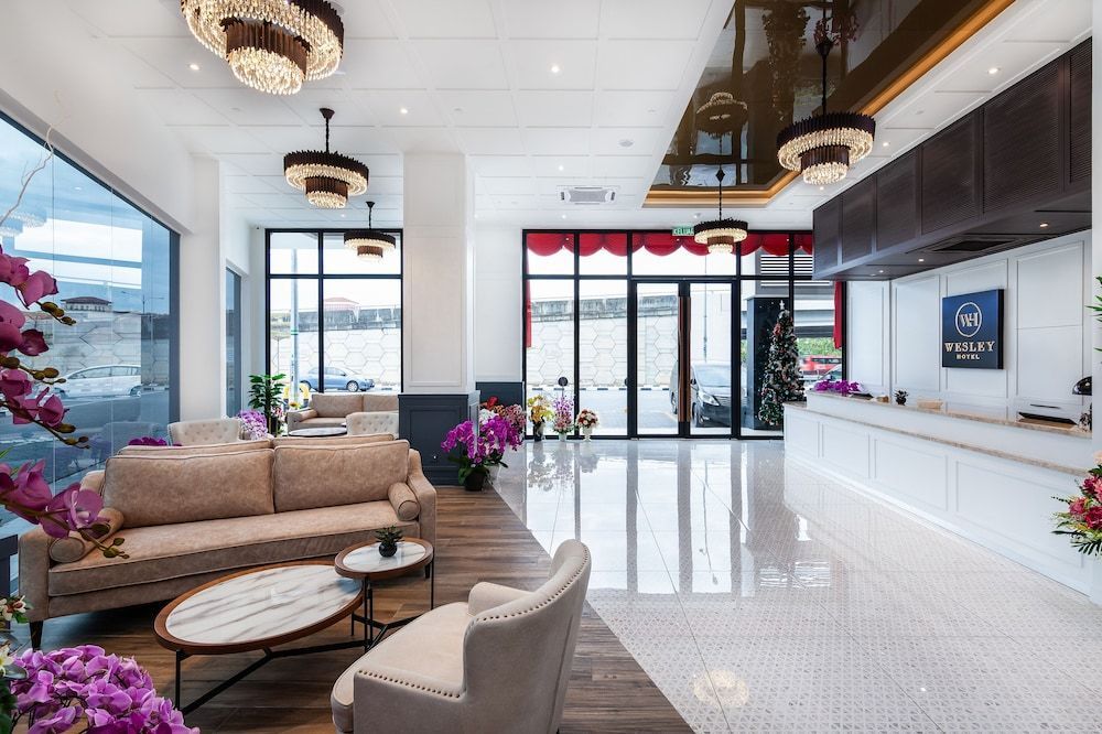 Wesley Hotel 2