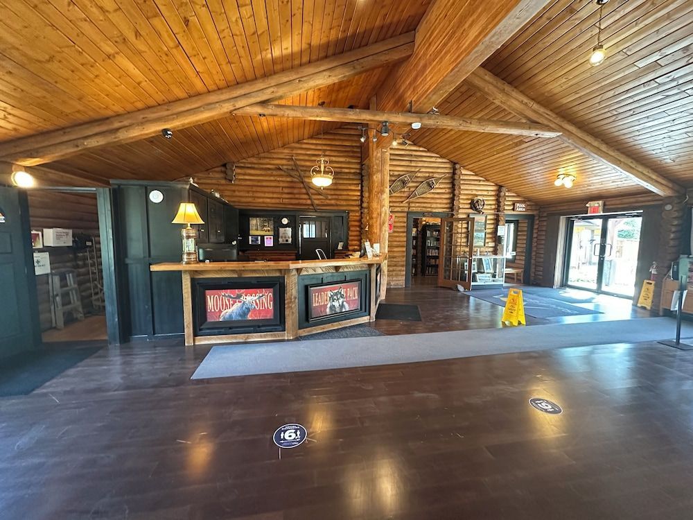 Banff Gate Mountain Resort 2