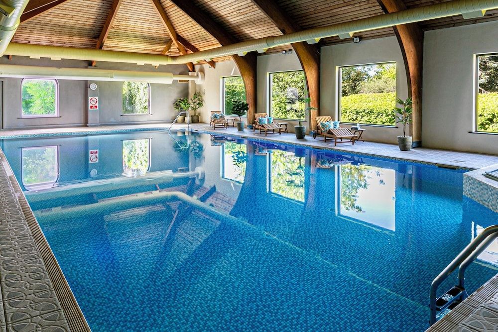 Lake District Castle Inn Hotel & Spa 1