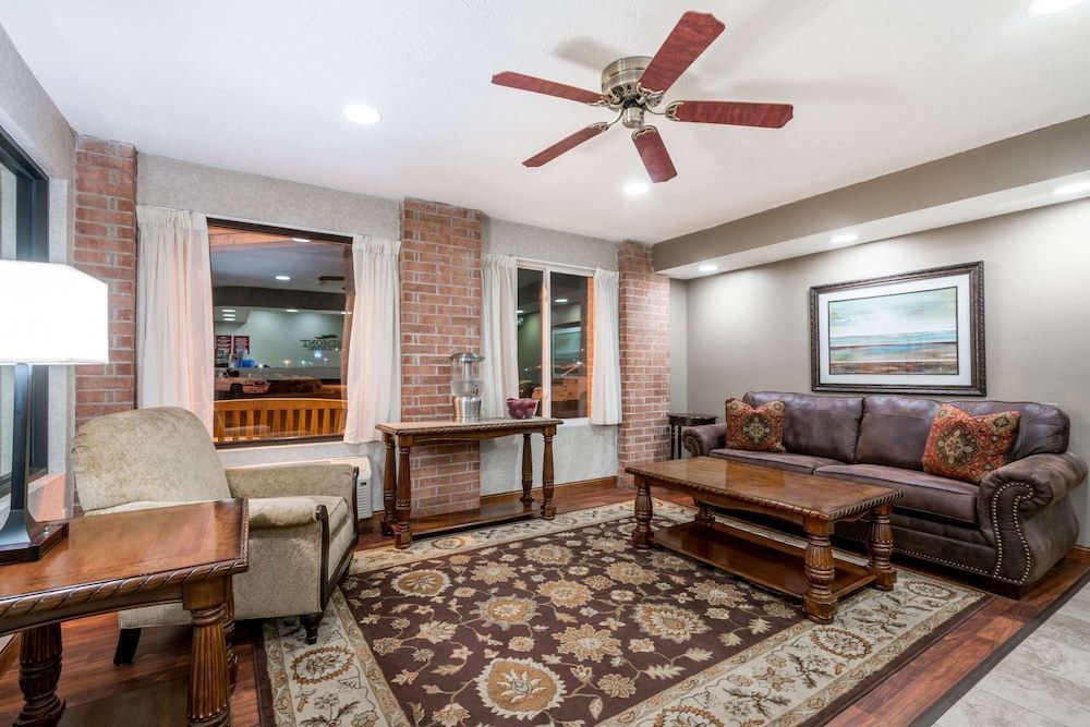 Baymont by Wyndham Marshfield 2