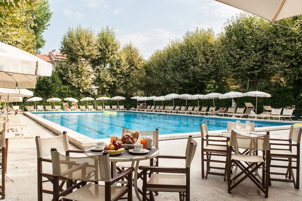 Grand Hotel Royal 1