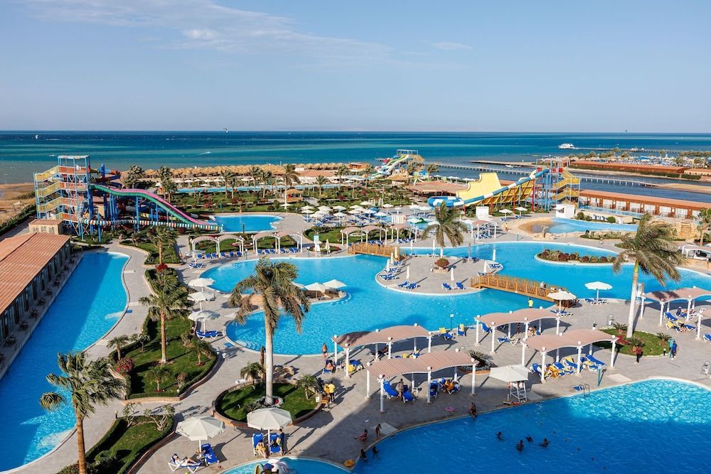 Sunrise Alora Aqua Park Resort 1