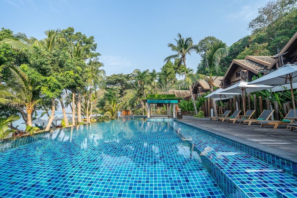 Ao Prao Resort 1