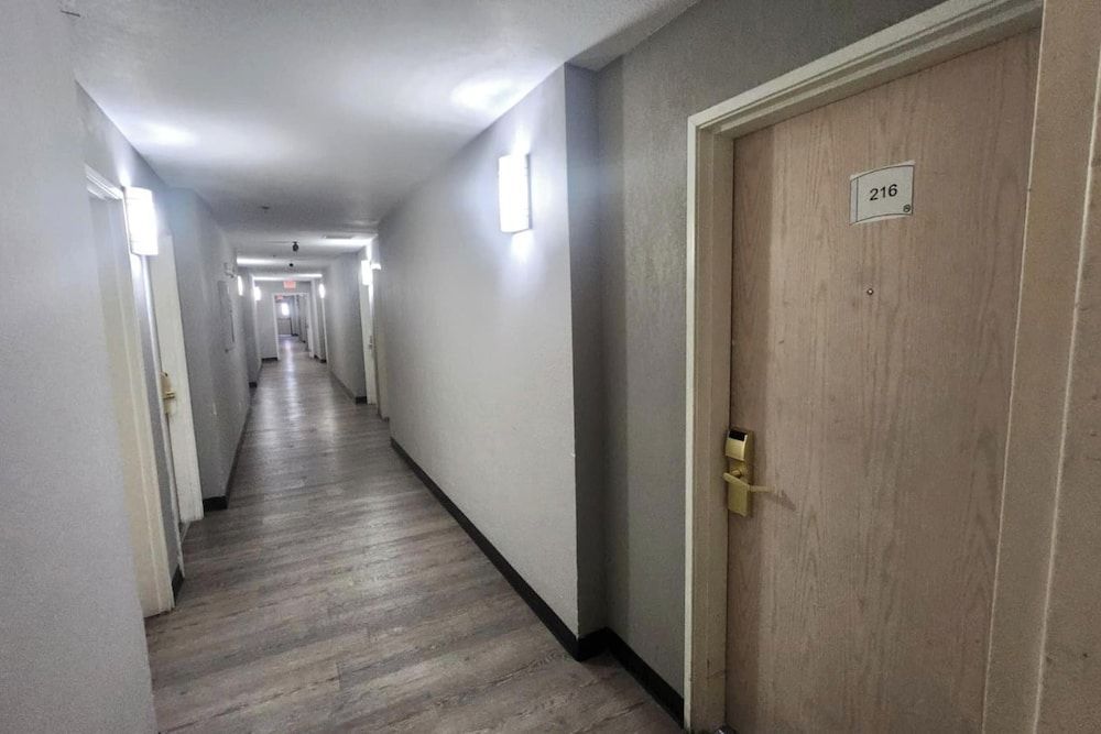 Quality Suites Albuquerque Airport 2