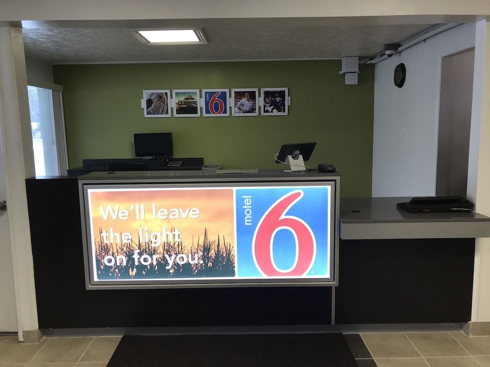 Motel 6-North Olmsted, OH - Cleveland 2