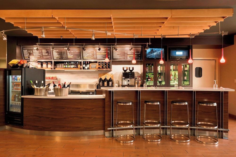 Courtyard by Marriott Peoria 1