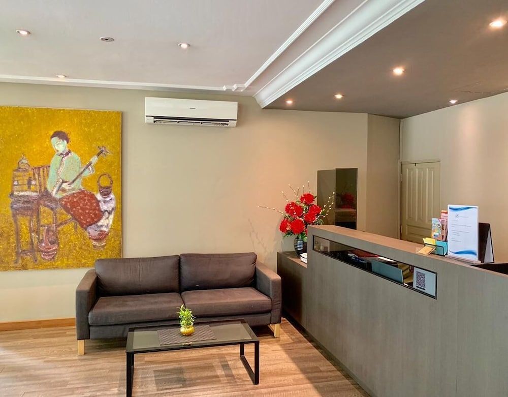 Greatwood Residence at Devonshire 2