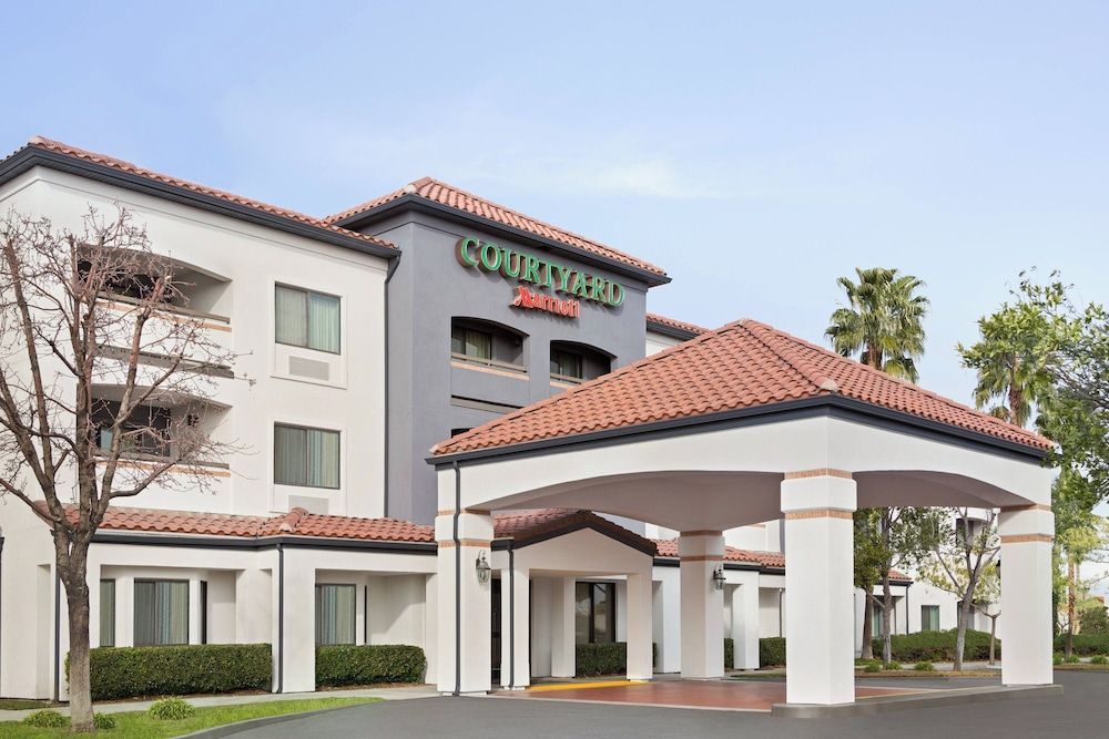 Courtyard by Marriott Palmdale 1