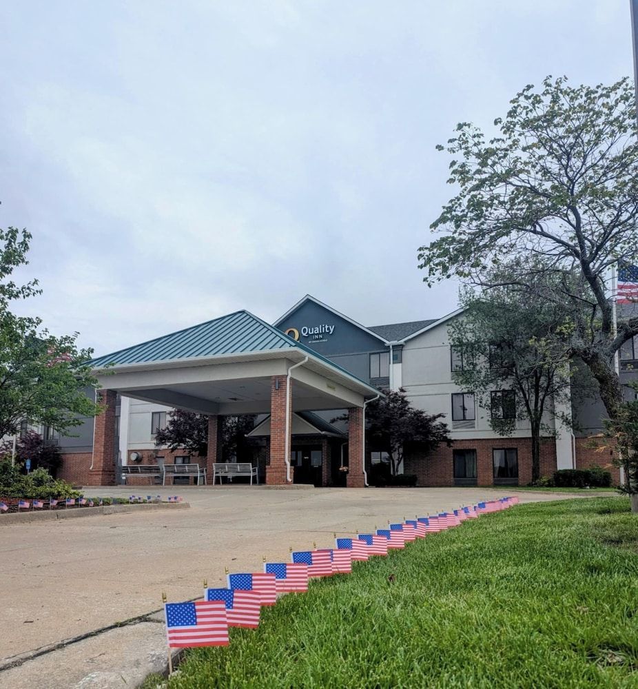 Quality Inn Warrensburg 1