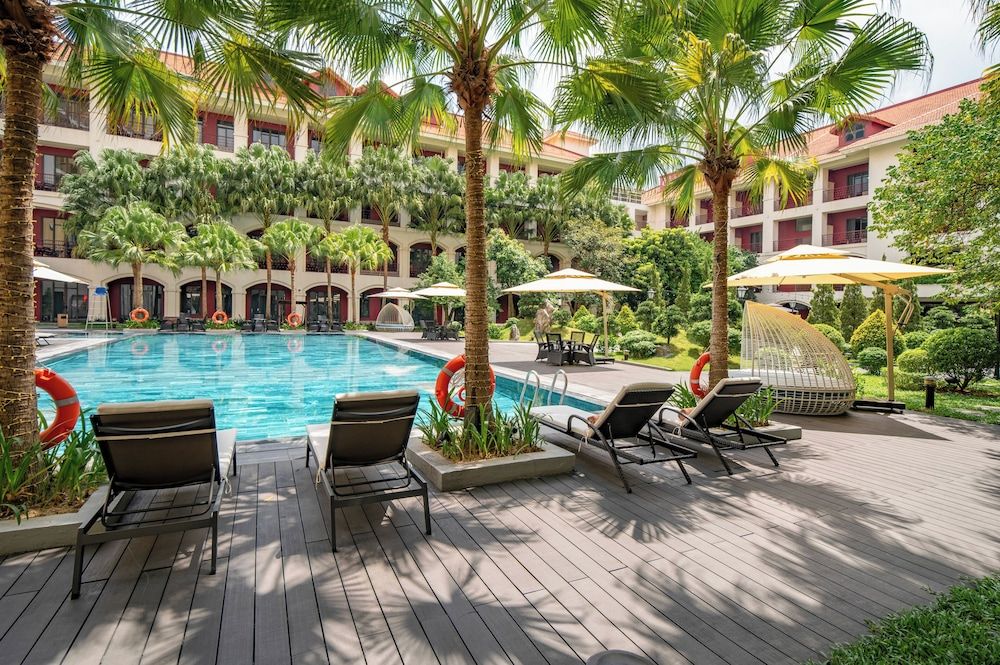 Senna Hue Hotel 1
