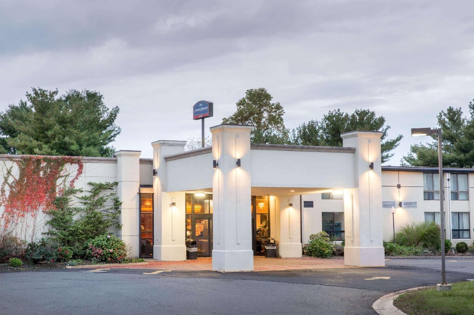 Crossroads Inn 2