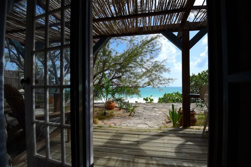 Pigeon Cay Beach Club 1